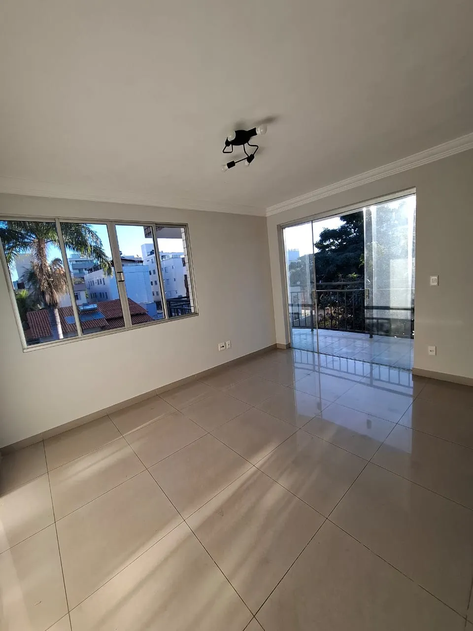 sala varanda — Apartamento de 4 quartos no Castelo, um por andar