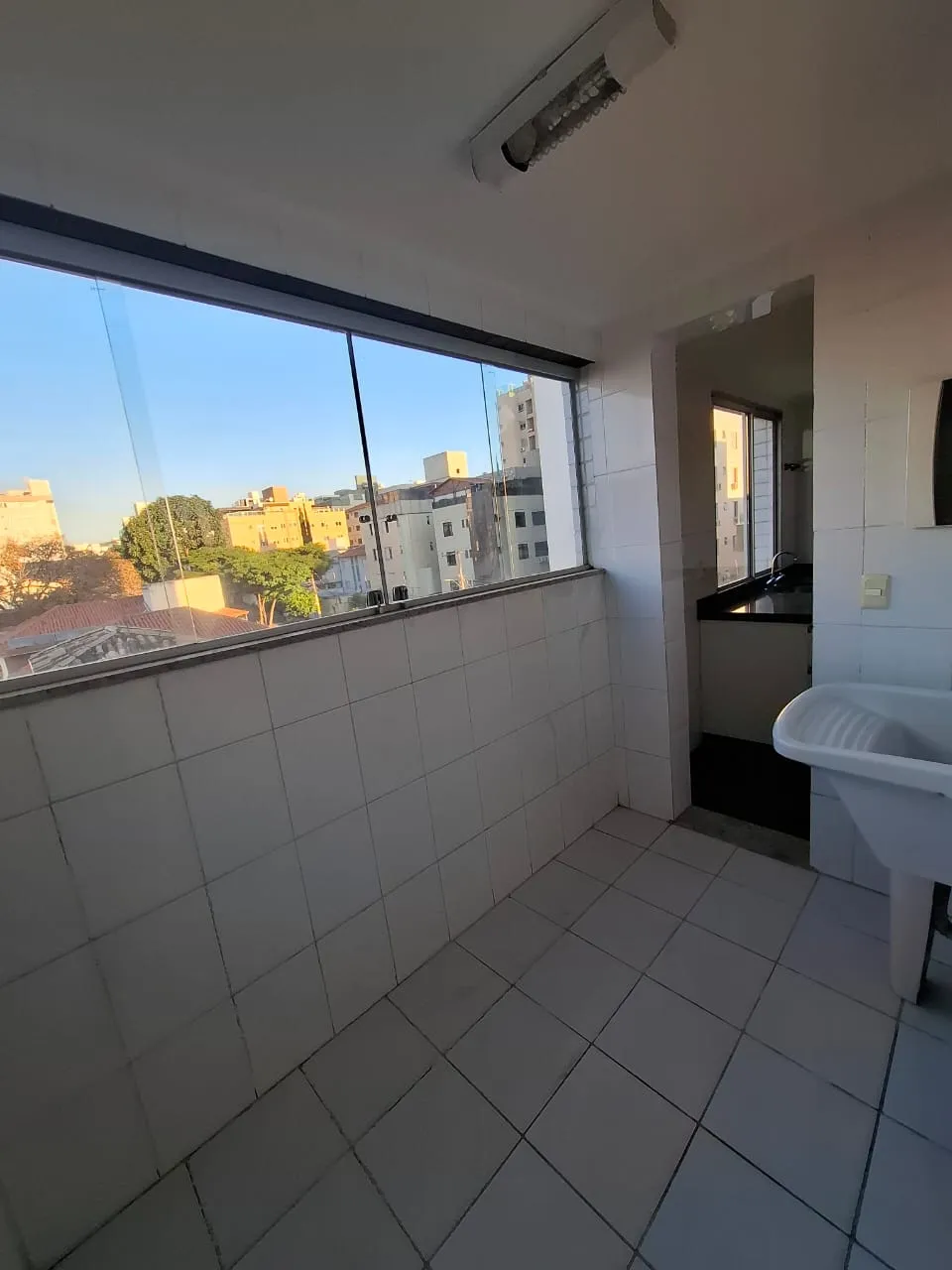 área de serviço — Apartamento de 4 quartos no Castelo, um por andar